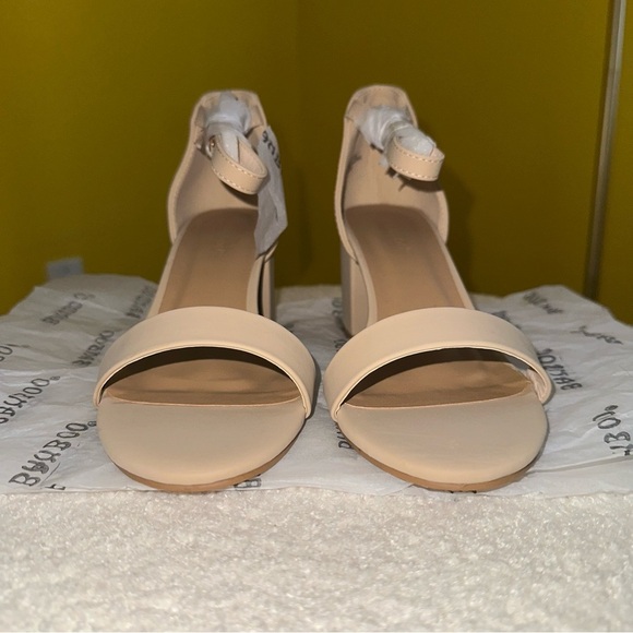 BAMBOO Women's Block Heel Sandal with Ankle Strap
Size 7 - Picture 1 of 8